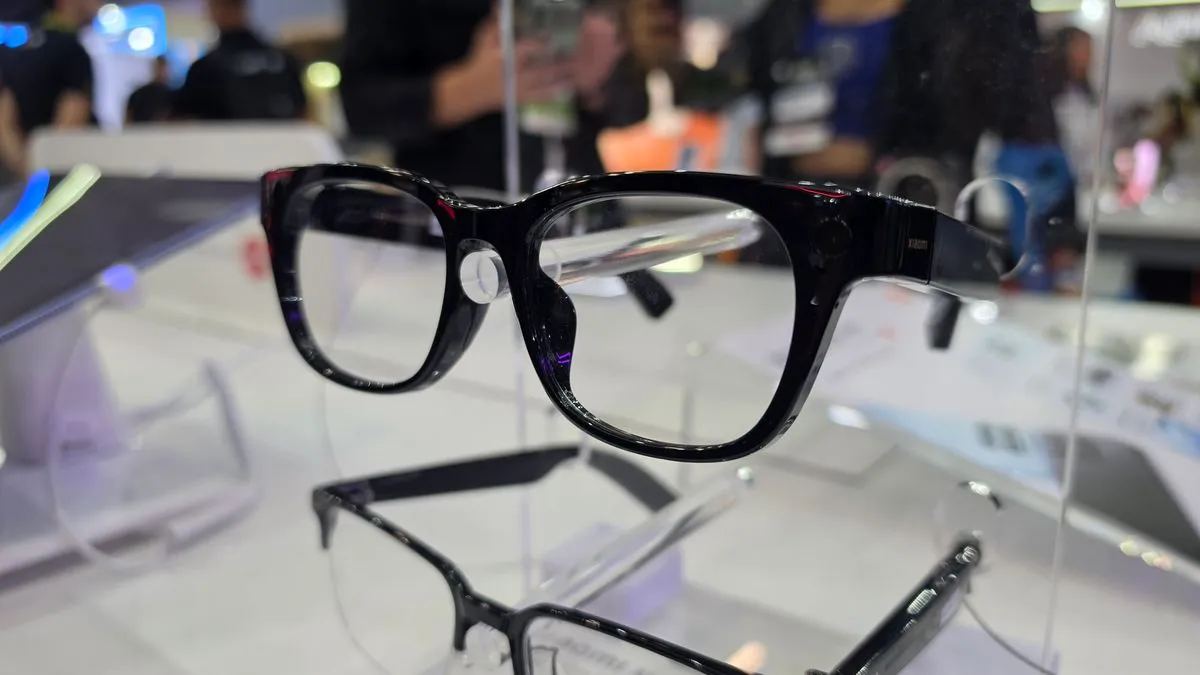 Xiaomi exibe óculos inteligentes com IA no Brasil para competir com Ray-Ban Meta